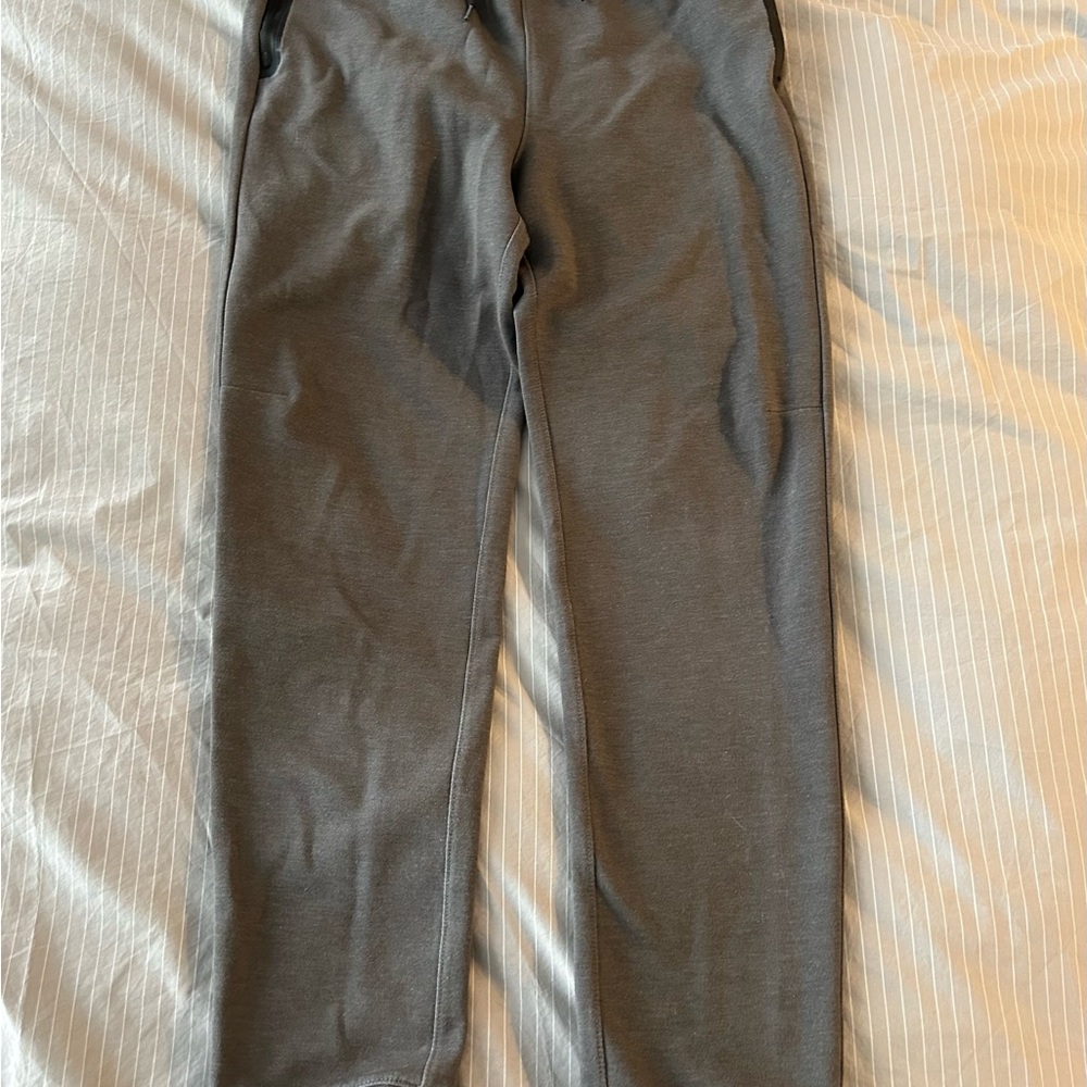 Youth XXL Old Navy Dynamic Fleece Gray Joggers
